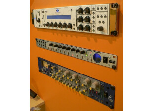 Quelques beaux petits joujoux de Focusrite garnissait le stand d'AudioPole.