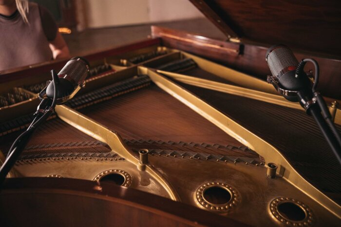 Hero-R84-Grand-Piano Hero-R84-Grand-Piano