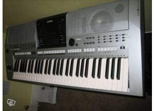 Yamaha PSR S-900