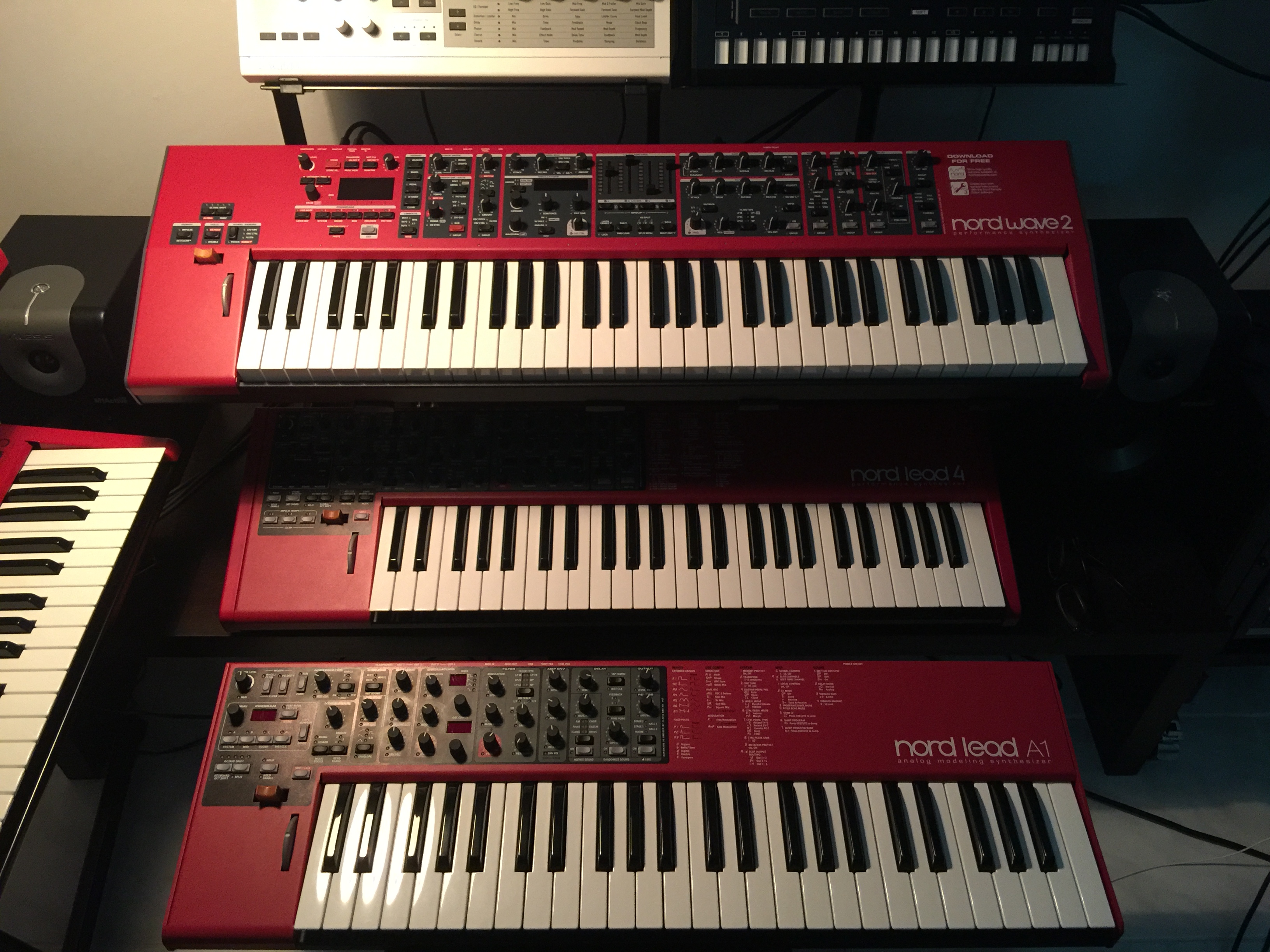 Clavia Nord Wave 2