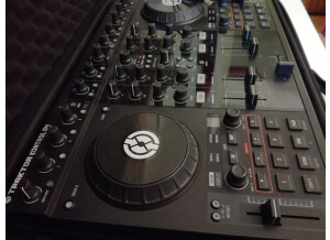Native Instruments Traktor Kontrol S4 (55842)