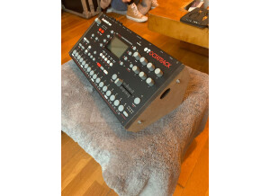 ELEKTRON 2