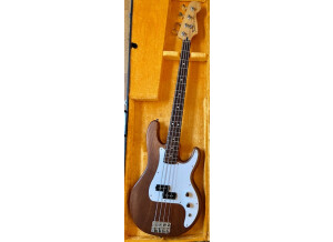 Fender Standard Precision Bass [2009-2018] (95706)