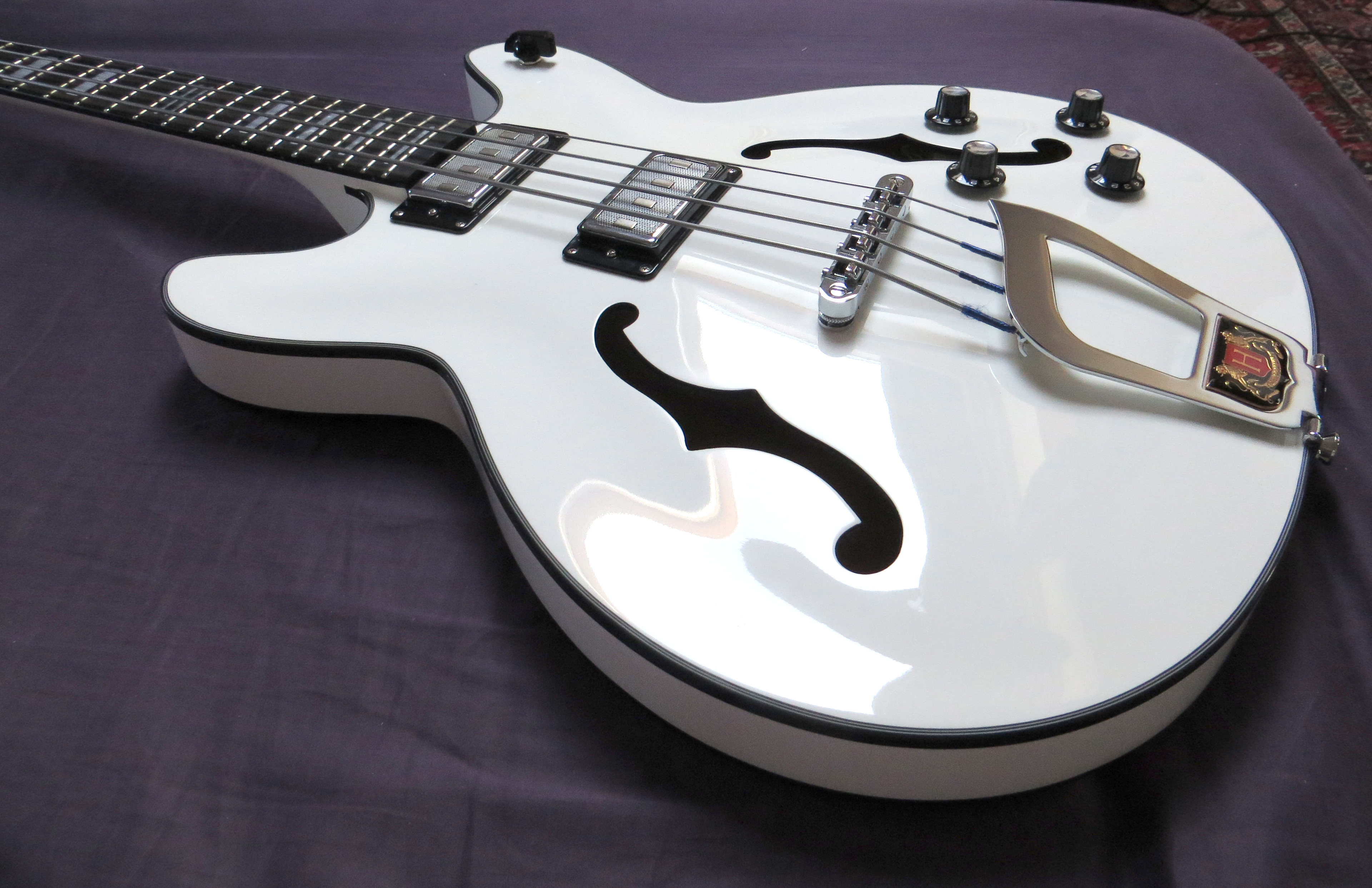 Hagstrom Viking Bass