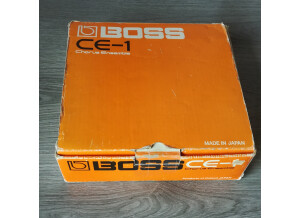 01 Boss CE-1 (box)