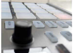 Maschine Mikro 8