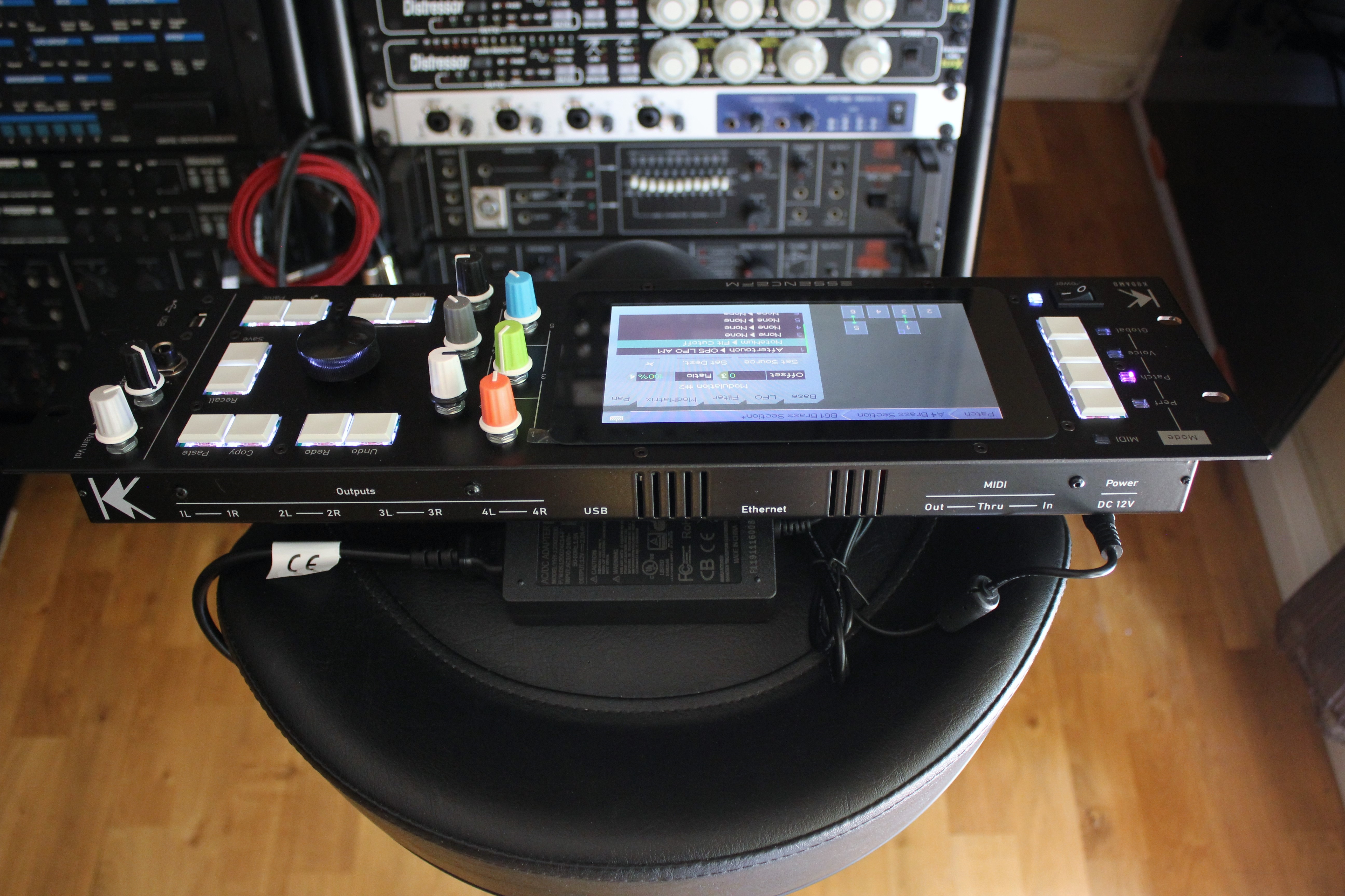 Essence FM_2tof 09.JPG