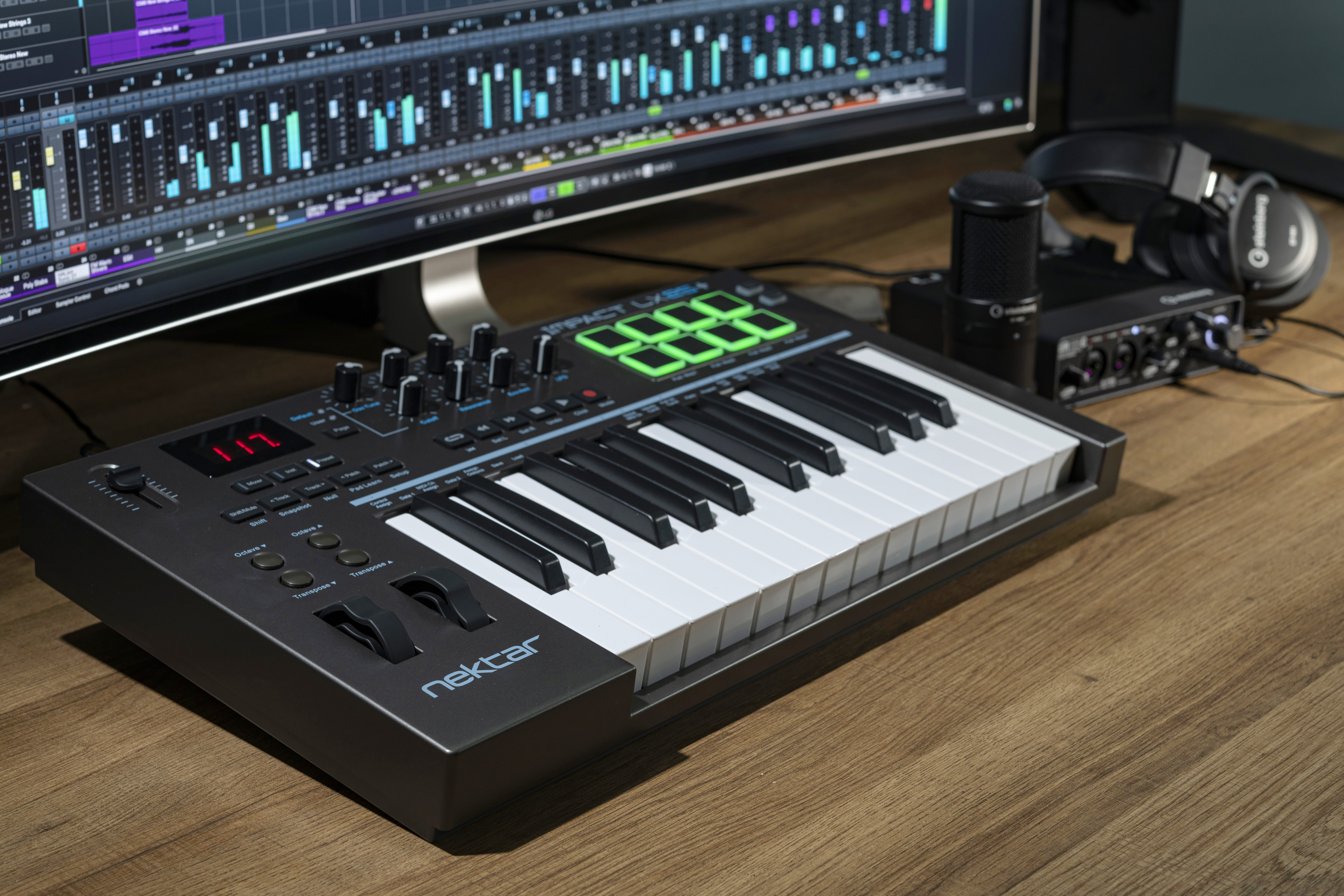 The Steinberg Production Starter Kit -162dxo