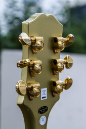 UptownKat-13 UptownKat-13