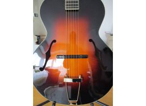 The Loar LH700VS (1).JPG