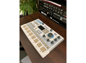 Arturia SparkLE Creative Drum Machine (45301)