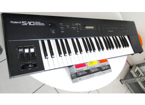 Roland S-10 (88945)
