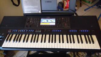 Yamaha PSR-SX700