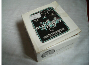 Electro-Harmonix Stereo Clone Theory (79240)