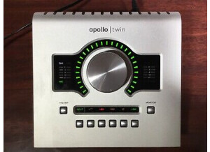Universal-Audio-Apollo-Twin-Solo-Thunderbolt-Audio-Interface