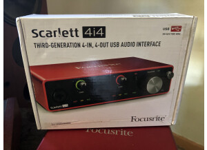 Focusrite Scarlett 4i4 G3 (30279)