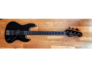 Fender Deluxe Aerodyne Jazz Bass (58801)
