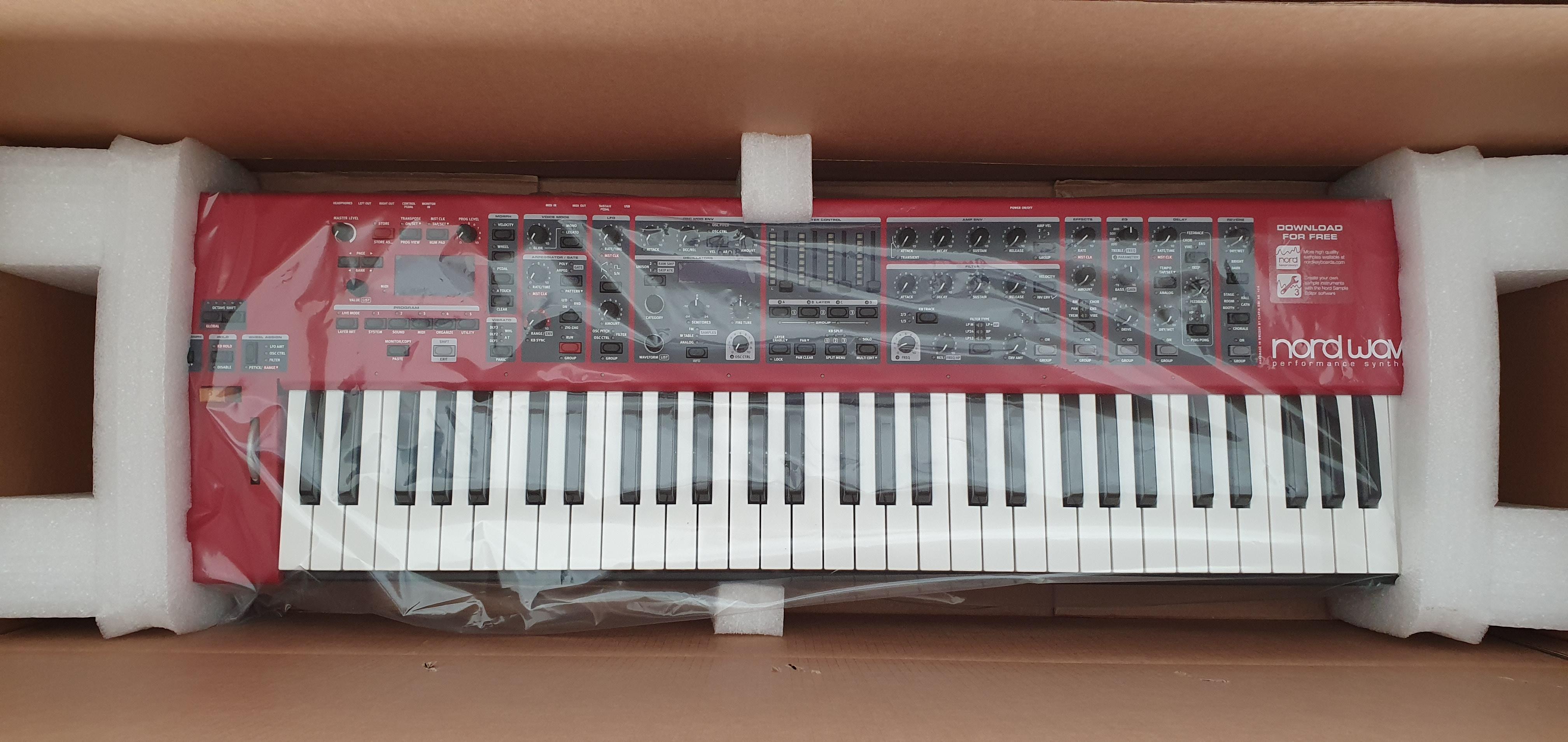 Clavia Nord Wave 2