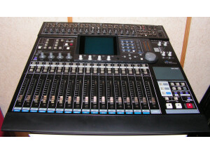 Tascam DM-24 (22468)