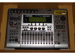 Boss BR-1600CD Digital Recording Studio (55097)