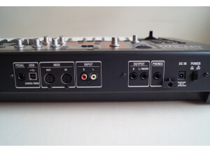 Roland SH-201 (84556)