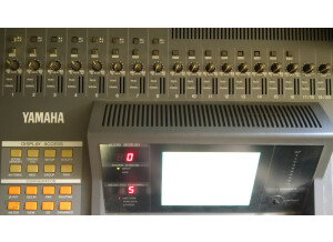 Yamaha 02R (76376)