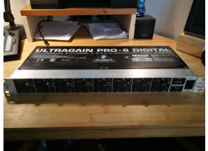 Behringer Ultragain Pro-8 Digital ADA8000 (57238)