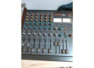 Tascam M-106 (91725)