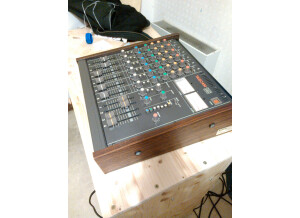 Tascam M-106 (63132)