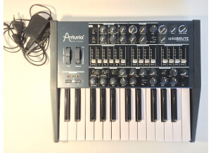 Roland JUNO-6 (65816)