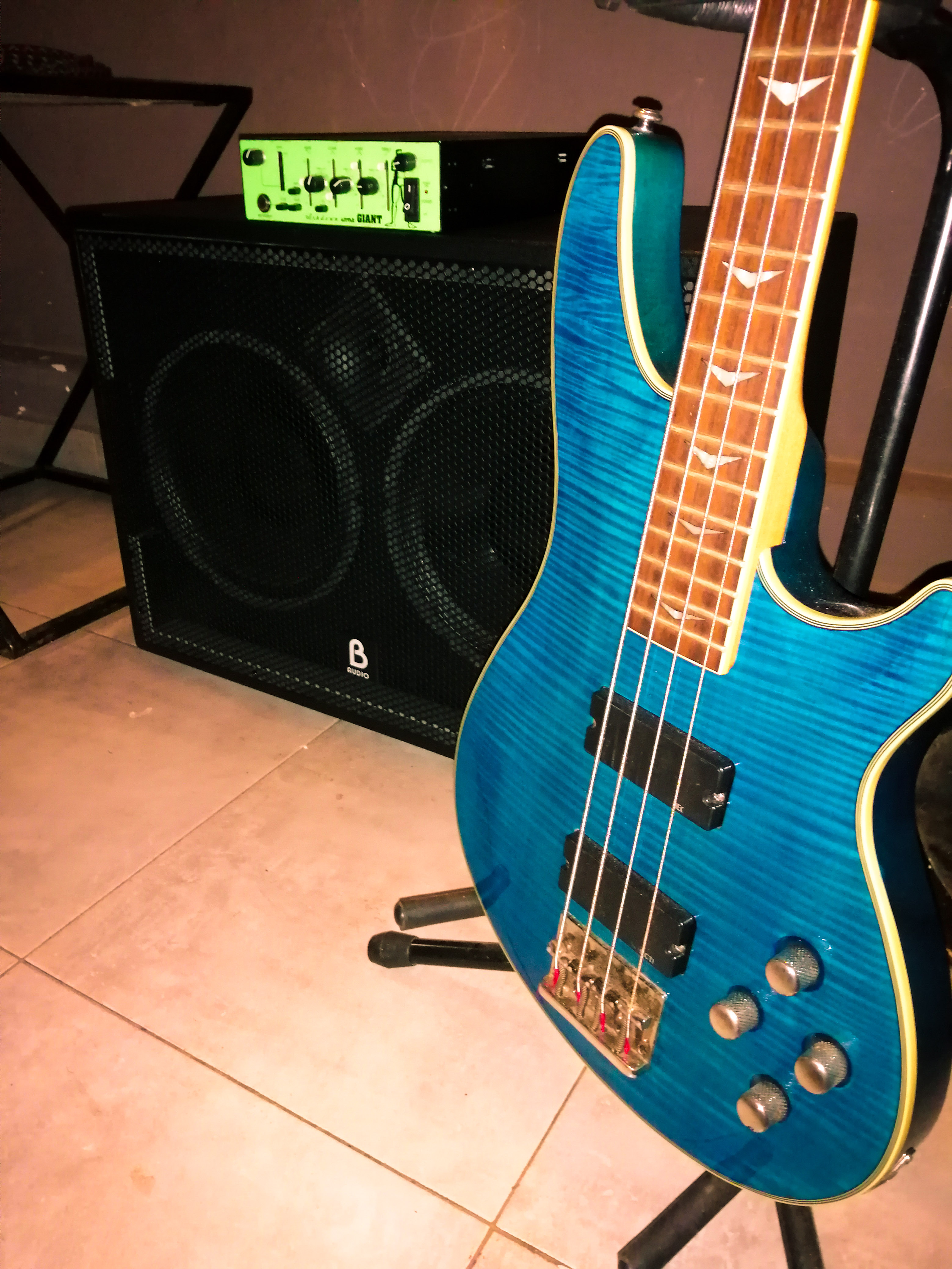 Schecter Omen Extreme-4