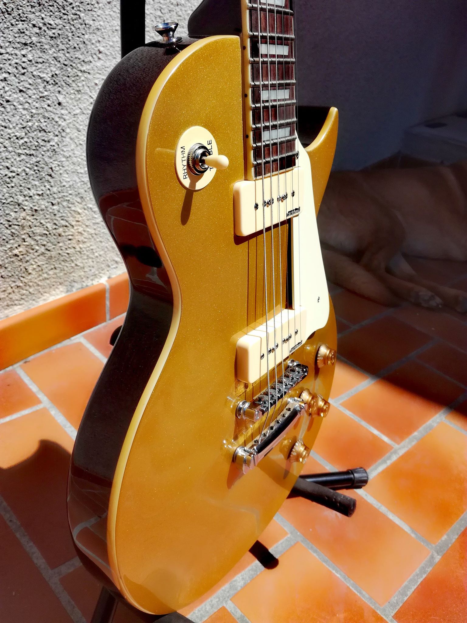 Vintage V100 Reissued Gold Top