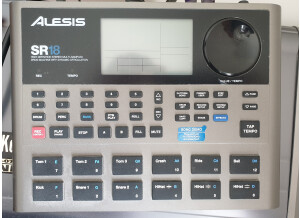 Alesis SR-18 (44982)