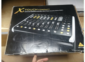 X Touch Compact 2