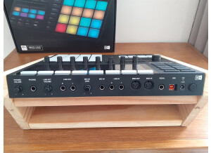 Native Instruments Maschine mk3 (8521)