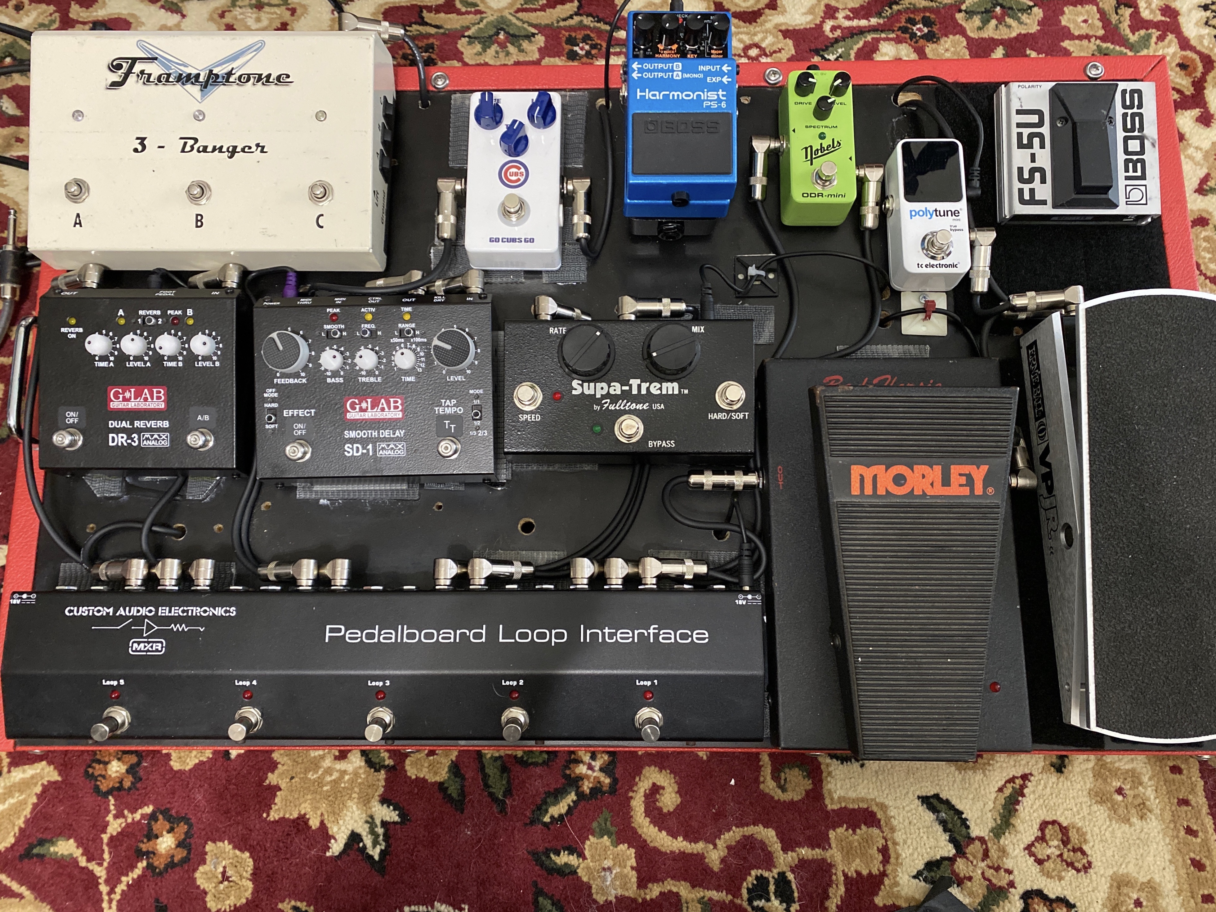Trace's pedalboard