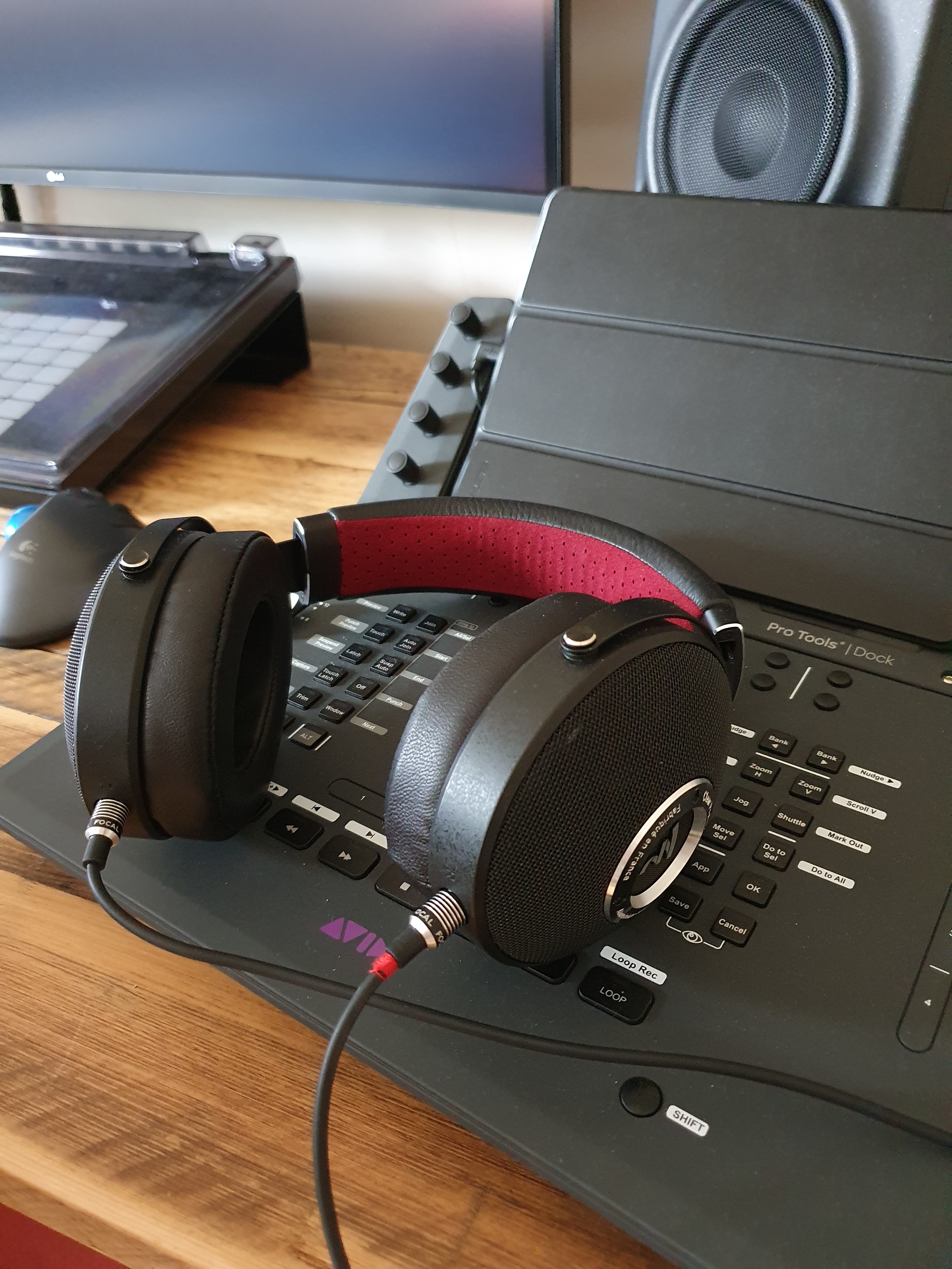 Focal Clear Professional