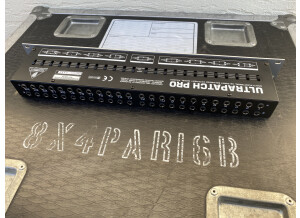 Behringer Ultralink Pro MX882 (82740)