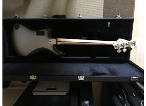 Squier Troy Sanders Jaguar Bass (166)