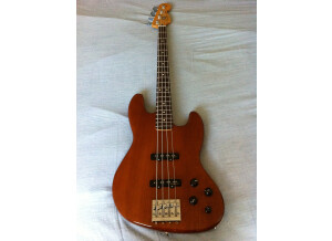 Fender Deluxe Active Jazz Bass Okoume (36158)