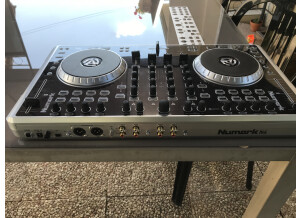 830ACCDC-7394-4450-BCC4-B5AC796C32CA