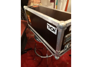 Thon flight case pour tête marshall ou autre (91108)