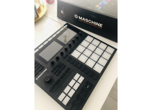 Native Instruments Maschine mk3 (8686)