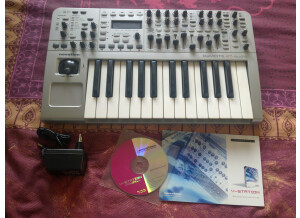 Novation X-Station 25 (43008)