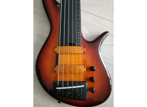 F Bass BN6 (7140)