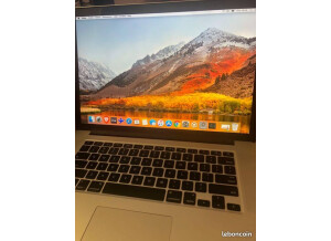 Apple MacBook Pro 15" 2GHz   (98066)