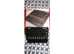 Akai Professional MIDImix (8612)