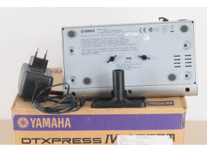 Yamaha DTX700