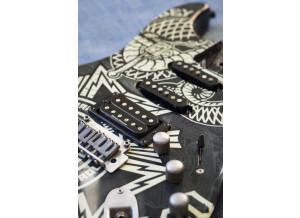 Squier Obey Graphic Stratocaster Dissent (76808)