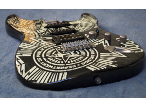 Squier Obey Graphic Stratocaster Dissent (76565)